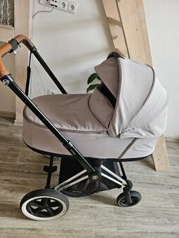 Cybex PRIAM