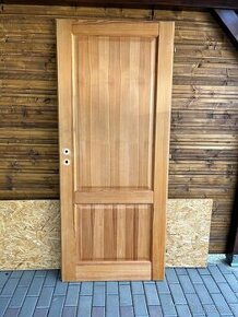 Dřevěné dveře, levostranné, 80cm