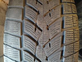 Zimní pneumatiky 3+1 GoodYear 255/55R19