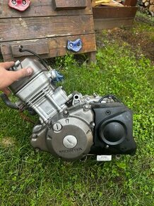 Motor Honda cbr125r, jc34e