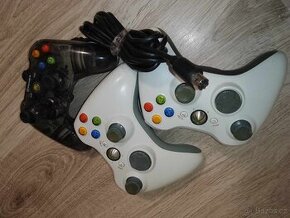 Ovladače na Xbox 360 White