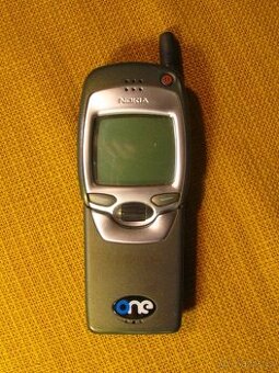 NOKIA 7110 originální kryt dobrý stav, přední zadní flip