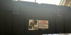 Gorilla on the wheels box