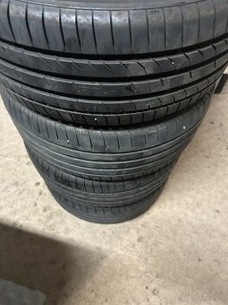 Prodám pneu NEXEN 215/45 R16 