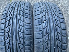 zimní 175/55 R15 a 215/50 R18 - 1