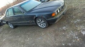 BMW e32 730i