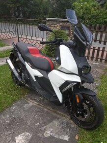 BMW C400X