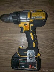 Prodám Aku DeWALT z příklepem - 1