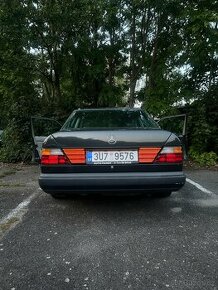 Mercedes Benz w124 300E