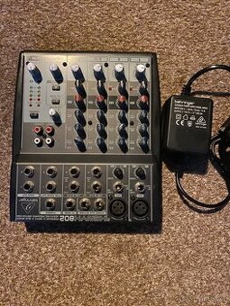 Behringer Xenyx 802