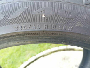 Pirelli Cinturato 235/40 R19 96W