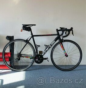 Silniční kolo Focus Izalco Race Al 105