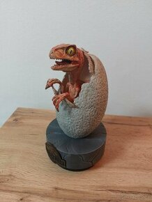 Raptor Hatchling - Chronicle Collectibles / Jurassic Park