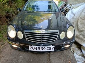 // Mercedes E-Class 320 CDI, 4-Matic, 4x4 165 kW, 2008 //DÍL