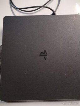 PS4 slim