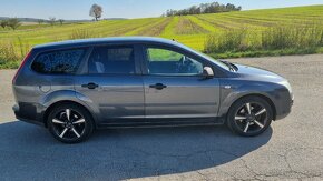 Ford Focus 1.8 tdci kombi - 1