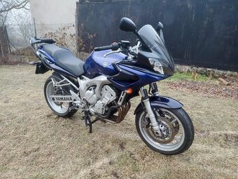 Yamaha FZ6 Fazer 600