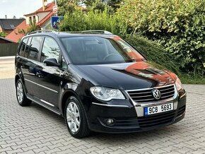 Volkswagen Touran 1.4 TSI DSG Highline Kůže Navi Xenon Tažné