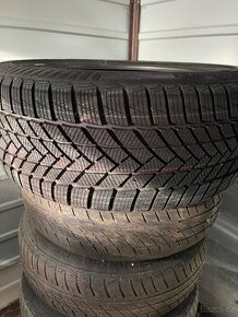 Zimní pneu 225/40 R18