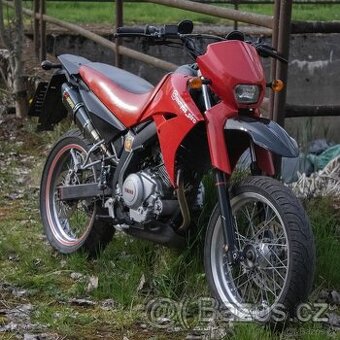 Yamaha xt125x