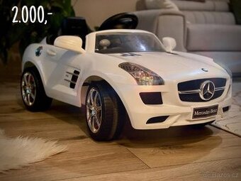 Dětské elektrické autíčko Mercedes SLS – použité