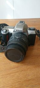 Fotoaparát Nikon N65 + objektiv