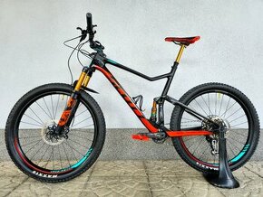 Horské kolo Scott Spark 700 Tuned Carbon 27.5″