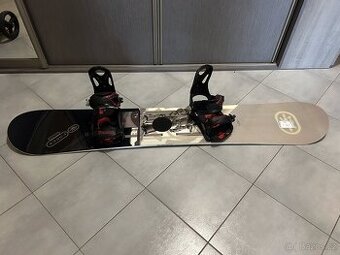 Snowboard 160 cm Westige s vázáním a botami (Komplet)