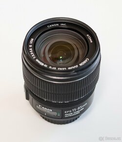 Canon EF-S 15-85mm f/3.5-5.6 IS USM