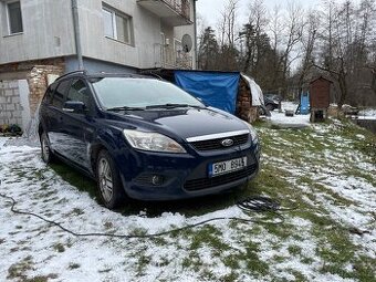 Ford Focus kombi 1.6 TDCI. Rezervace