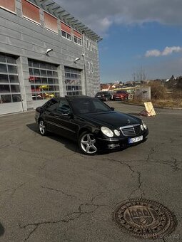 Mercedes-benz w211 e320cdi 4matic - 1