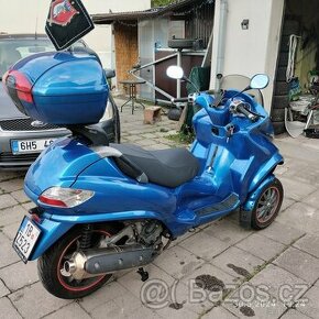 skutr PIAGGIO MP3 400ccm  ie, řidičák skupiny B r.v.2008