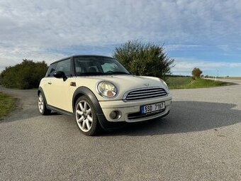 Mini cooper 1.6i AUTOMAT