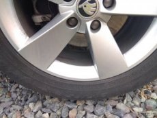 komplet 4 celoročních pneumatik 215 / 65 R17