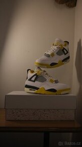 Jordan 4