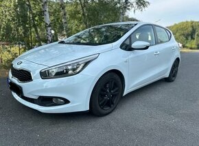 Kia Ceed 1,4 CRDI, zakoupeno ČR, 106 tis km