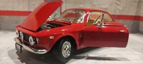 Alfa Romeo giulia 1965 1:18 - 1