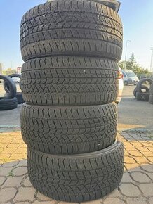 Zimní pneu 235/35 R19 8mm vzorek