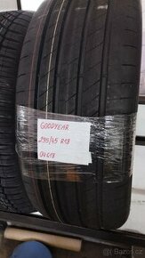 Pneu Goodyear 235/45R18 94W