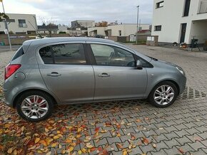 Opel Corsa D 1.2 63 KW, r.v.2010 STK do 10.2026.