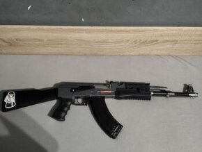 prodám airsoft AK-47 v dobrém stavu