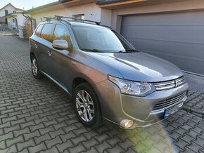 Mitsubishi Outlander phev