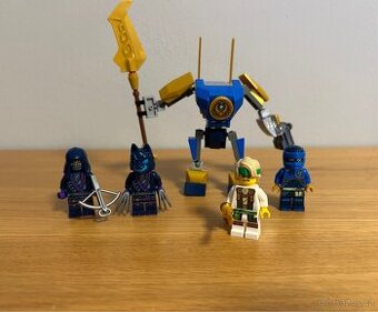 Prodám LEGO Ninjago 71805 - VELMI DOBRÝ STAV