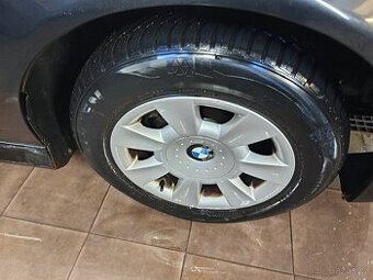 BMW E39 -alu kola BMW 15" et 20 s pneu zimní