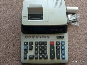 Elektronická kalkulačka SHARP CS-2635A