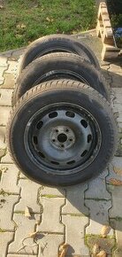 Zimni pneu 195/65 r15 + rafky  5x100