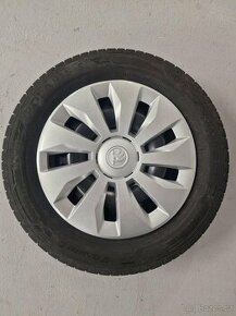 Zimní kompletní plechová kola Škoda + poklice 185/65 R15 92T