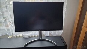 4K monitor 27'' LG 27UK650 herní - 1