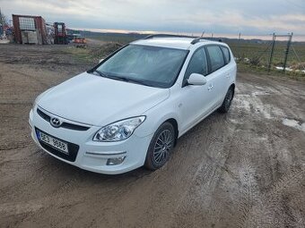 Hyundai I30 CW 1.6CRDI 66kw,r.v 2010