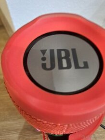 JBL reproduktor